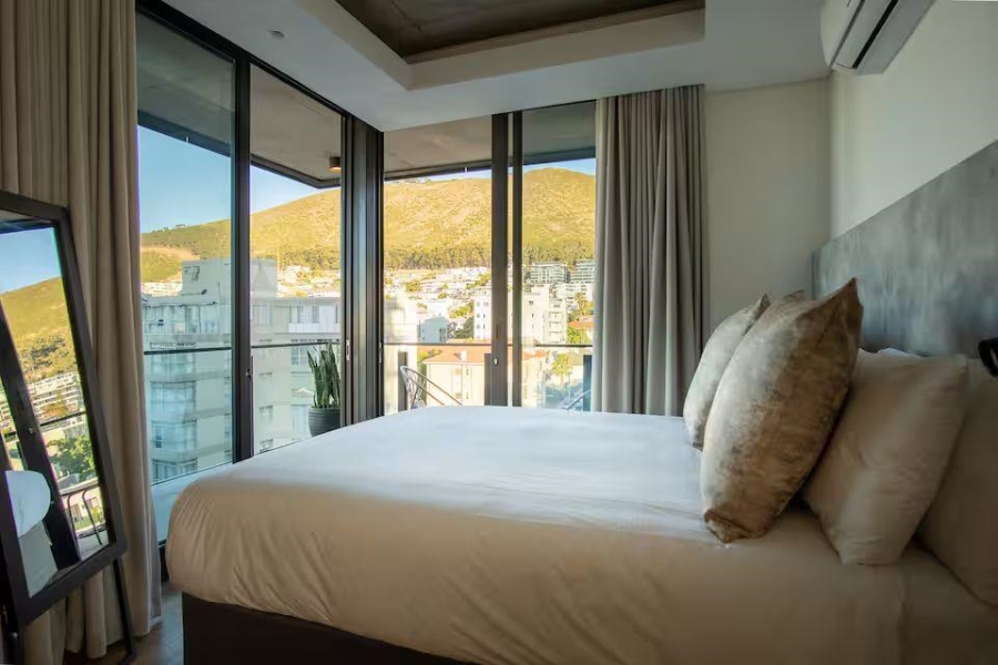To Let 2 Bedroom Property for Rent in Sea Point Western Cape